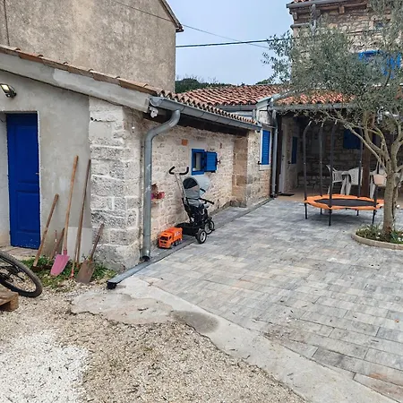 Manuiris * Butkovici (Istria)