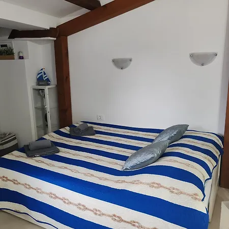 Manuiris Apartment *