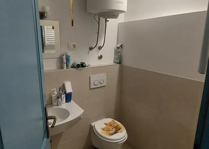 Apartment Manuiris